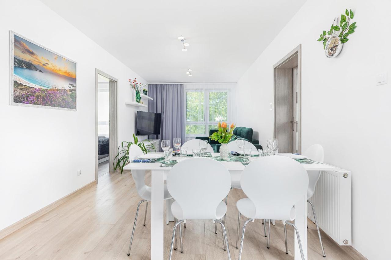 Apartament Deluxe Platany C38 By Renters Lägenhet Kołobrzeg Exteriör bild
