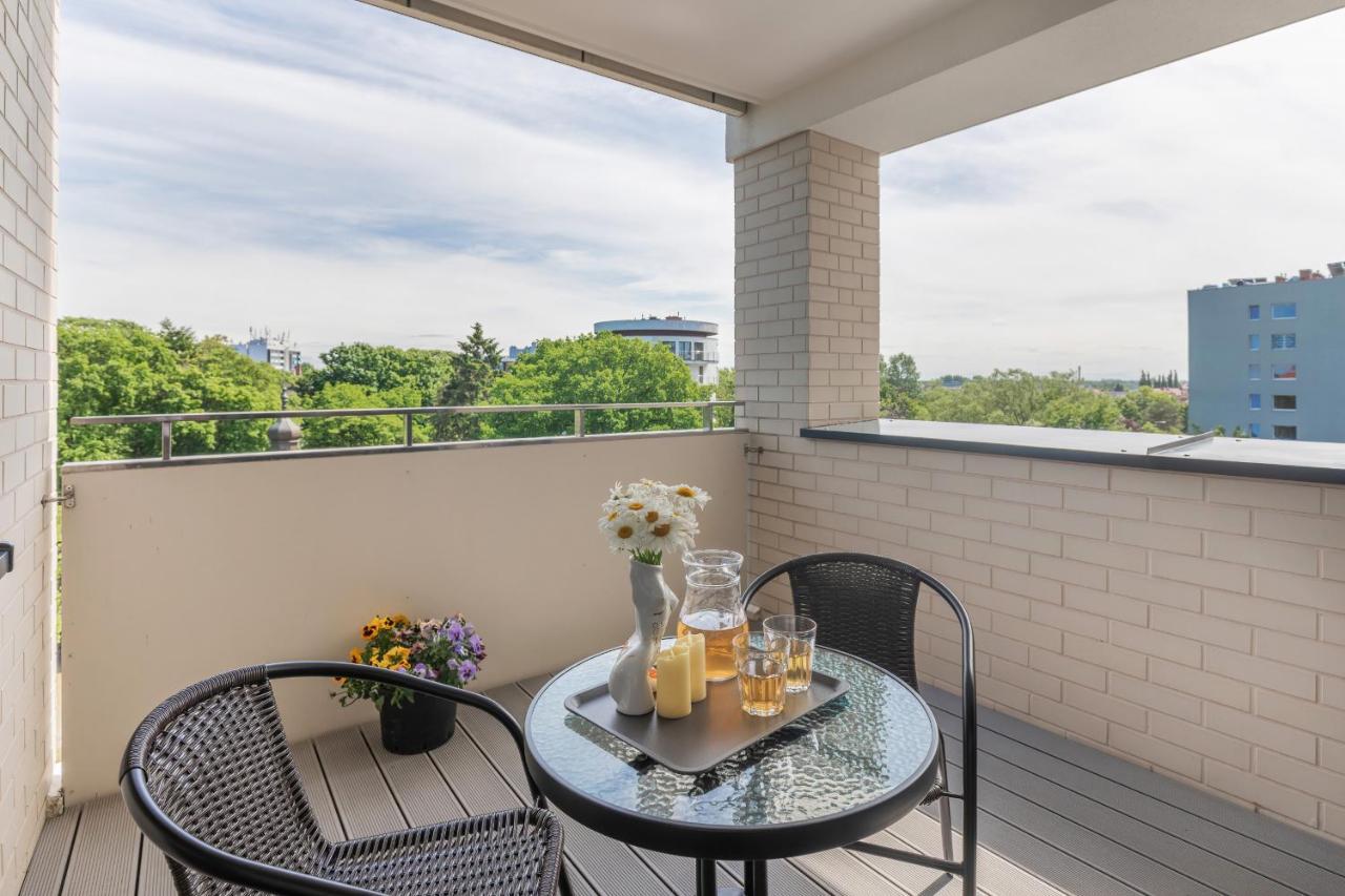 Apartament Deluxe Platany C38 By Renters Lägenhet Kołobrzeg Exteriör bild